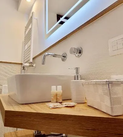 Terrazza Caracciolo *