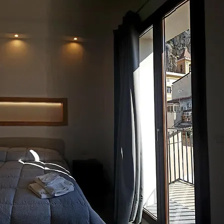 Terrazza Caracciolo *