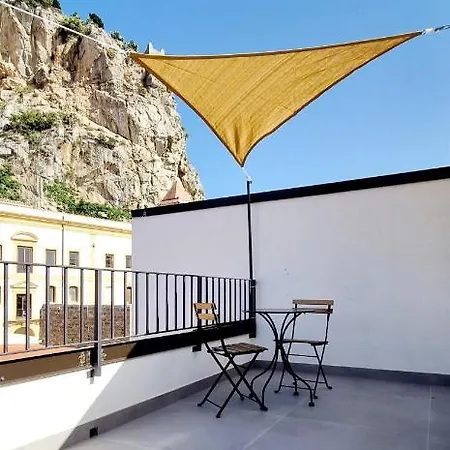 Apartment Terrazza Caracciolo *